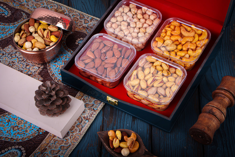 پک هدیه آجیل - مدل شباهنگ - صنایع دستی آپادانا